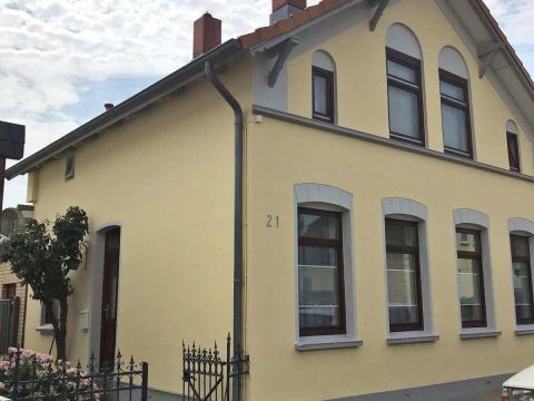 Hausfassade streichen - Schleswig - Malermeisterin Claudia Techau